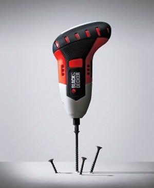 Akıllı telefonlarda bulunan sensorları Black&Decker’ın kablosuz 4v MAX Gyro tornavidasına eklerseniz ortaya dünyanın ilk harekete duyarlı tornavidasını elde edebilirsiniz.  Tornavidayı hafifçe sağa eğiyorsunuz ve vidanızı saat yönünde çeviriyorsunuz. Bunu mümkün kılan da cihazın içinde bulunan ve bilek hareketlerini algılayan minik jiroskop.