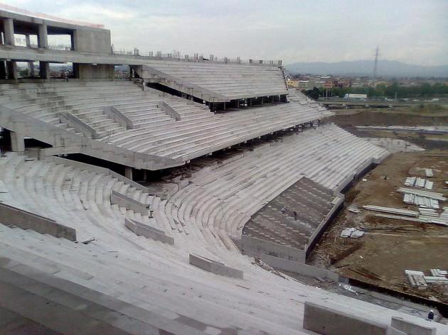 2011 yılında TOKİ tarafından yapımına başalanan Bursaspor'un yeni mekanı Timsah Arena yavaş yavaş yüzünü göstermeye başladı. İşte Bursaspor'un yeni stadının ilk görüntüleri...