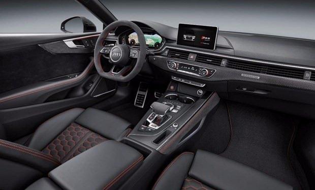 <p>2018 Audi RS5</p>
