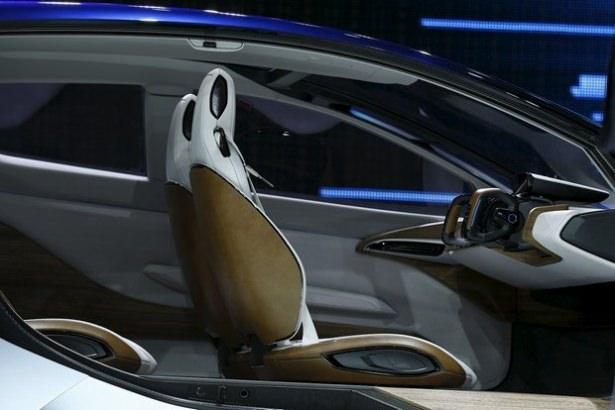 <p><strong>Nissan IDS concept</strong></p>
