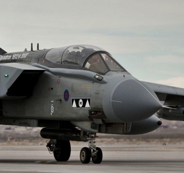 Panavia Tornado grubu uçaklar İngiltere, İtalya ve Almanya ortak yapımı çift motorlu savaş uçaklarıdır.