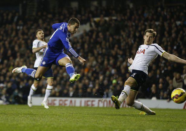 <p>İngiltere Ligi lideri Chelsea, Portekizli, teknik adam ile çıktığı 271 maçta ilk kez 5 gol yedi ve Tottenham’a 5-3 mağlup oldu</p>