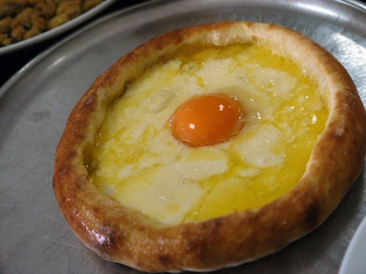 <p>Peynirli Trabzon pidesi</p>
