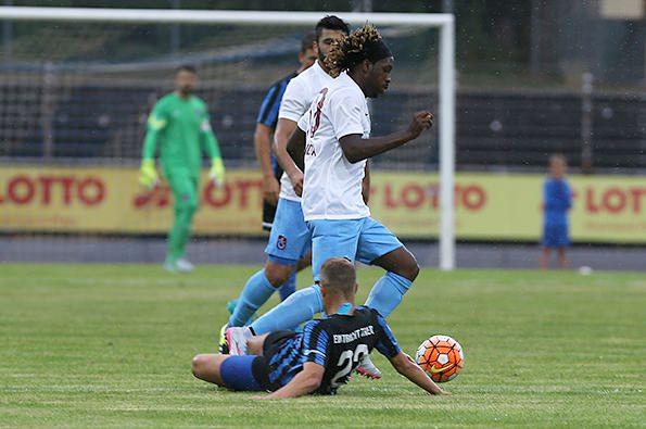 <p>Trabzonspor, Almanya'nın Bölgesel Lig takımlarından Eintracht Trier ile oynadığı hazırlık maçını 5-0 kazandı.</p>
