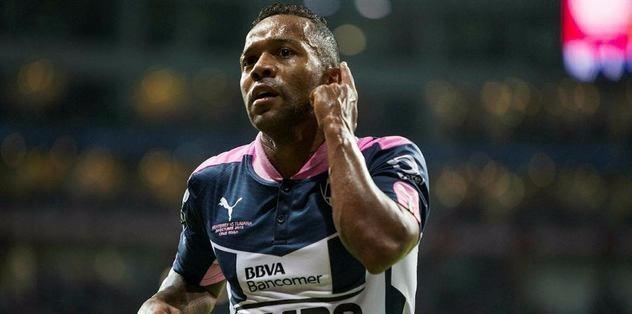 <p>DORLAN PABON - TRABZONSPOR<br />
<br />
Forvet bölgesine takviye arayışında olan bordo-mavililerin Meksika'nın Monterrey takımında forma giyen Dorlan Pabon'u gündemine aldığı ifade edildi.. Kaynak: Fotomaç</p>
