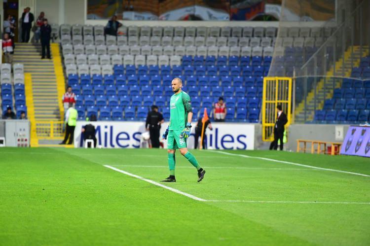 <p>Medipol Başakşehir'de, <span style="color:#FFD700"><strong>Ufuk Ceylan</strong></span>’ın sözleşmesi karşılıklı olarak feshedildi.</p>