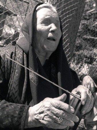<p><strong>Ünlü kahin Baba Vanga Brexit'i de mi bildi?</strong><br />
<br />
Baba kehanetinde, bildiğimiz haliyle Avrupa'nın 2016 yılı sonunda 'varoluşunun biteceğini' söylemişti.</p>
