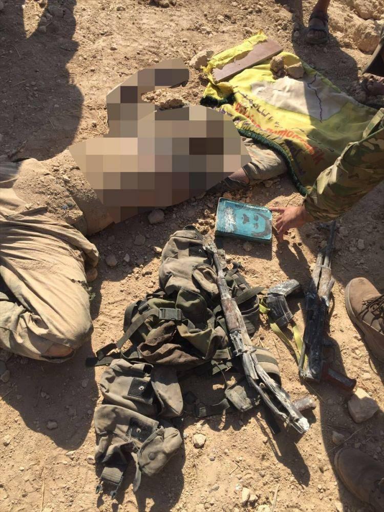 <p>Halep’in kuzeydoğusunda Türkiye sınırındaki Cerablus bölgesinde, Özgür Suriye Ordusu tarafından teröristlere yönelik yürütülen operasyonları “Fırat Kalkanı Operasyonu” kapsamında destekleyen TSK tanklarına dün akşam ağır silahlarla saldırılması ateş açılması üzerine ilerleyen saatlerde Türk savaş uçakları PYD/PKK hedeflerini vurmuştu.</p>

<p> </p>
