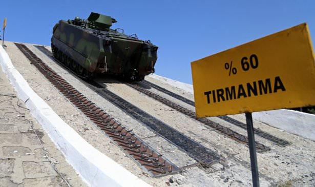 <p>İlk defa Türk tankına reaktif zırh koruması yapıldı</p>