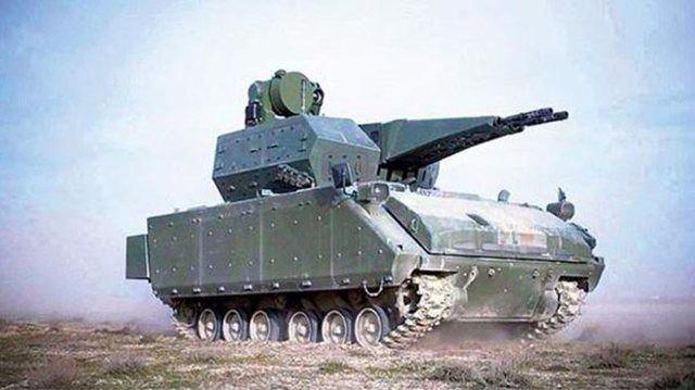 <p><strong>KORKUT</strong><br />
Kara Kuvvetleri Komutanlığı’nın alçak ve orta irtifa hava savunma ihtiyaçlarını karşılamak üzere geliştirme çalışmalarına Aselsan tarafından 2010’da geliştirilmeye başlanan ‘Kundağı Motorlu Hava Savunma Sistemi KORKUT’ geliştirme aşamasının son noktası olan atışlı testleri de başarıyla tamamladı.</p>