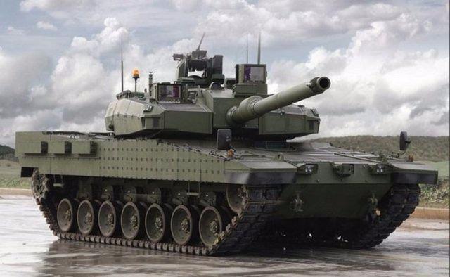 <p><strong>ALTAY TANKI</strong><br />
Otokar tarafından üretilen Türkiye'nin ilk Milli Ana Muharebe Tankı Altay’ın tasarımında, Türk Silahlı Kuvvetleri’nin gerçekleştirebileceği her türlü harekat şartları ve katılım sağlayacağı BM/NATO harekatlarının ihtiyaçları göz önünde bulunduruldu. Bu amaçla Altay, modern tanklarda kullanılan en yeni teknolojilerle donatıldı. Altay, sahip olacağı üstün ateş gücü ve isabet oranı, yüksek hareket kabiliyeti ile Türk Silahlı Kuvvetleri’nin en temel ve caydırıcı güçlerinden biri olacak.</p>