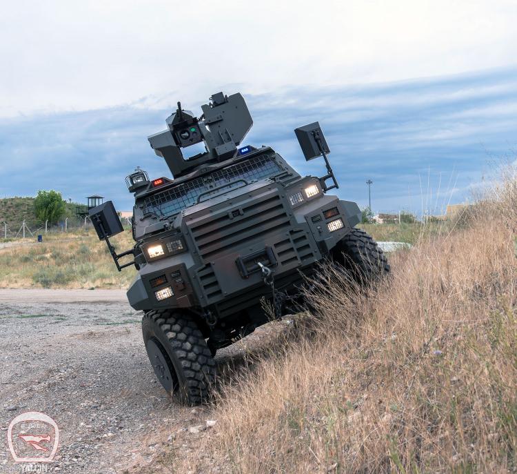 <p>'Ejder' operasyonlarda kale</p>
<p>Nurol Makina tarafından üretilen Ejder Yalçın 4×4 araçları terörle mücadele kapsamında gerçekleştirilen operasyonlarda başarıyla görev yapıyor.</p>