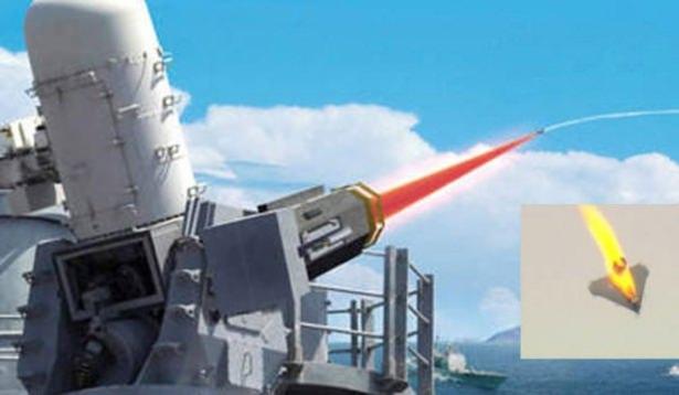 <p>MİLLİ LAZER SİLAHI İSTEDİ<br />
Işık, TÜBİTAK’ın lazer silahı geliştirmek için de çalışma başlattığını söyledi. Bu proje; Özel’in ilgisini çekti. Özel, Işık’tan, TÜBİ- TAK’ın “lazer silahı” projesine ağırlık vererek TSK’ya uygun bir ürün geliştirmesini talep etti.</p>
