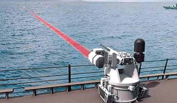 <p>Özel, uçaklara takılan lazer silahlarda yaşanan teknik sorunlara dikkat çekerek, milli lazer silahında bu hususlara dikkat edilmesini önerdi. Özel, TSK için daha etkili ve güçlü bir silah üretilmesini istedi.</p>
