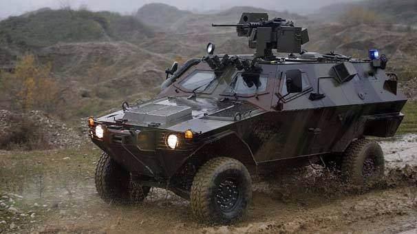 <p><strong>COBRA - ZIRHLI TEKERLEKLİ ARAÇ</strong></p>

<p>Otokar Cobra, Otokar'ın araştırma ve geliştirme ekibi tarafından silahlı kuvvetlerin zırhlı tekerlekli araç (ACV) ihtiyacı doğrultusunda geliştirildi.<br />
9 personel taşıma kapasiteli lastik tekerlekli 4x4 Cobra Zırhlı Aracı değişik tiplerde üretilmektedir. Aracın aynı zamanda amfibik versiyonu da bulunmaktadır.</p>
