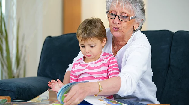 <p>Annelerden sonra gündüz bakım sorumluluğun yüzde 7,4 ile anneanne ya da babaanne aldı.</p>
