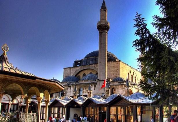 <p>Konya Karapınar II. Selim Camii</p>
