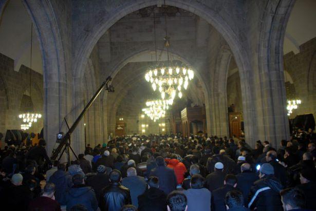 <p>Peygamberimiz Hz. Muhammed’in doğum yıldönümü olan Mevlid Kandili tüm yurtta coşkuyla kutlandı.</p>