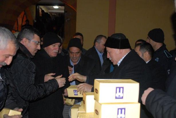 <p>Peygamberimiz Hz. Muhammed’in doğum yıldönümü olan Mevlid Kandili tüm yurtta coşkuyla kutlandı.</p>