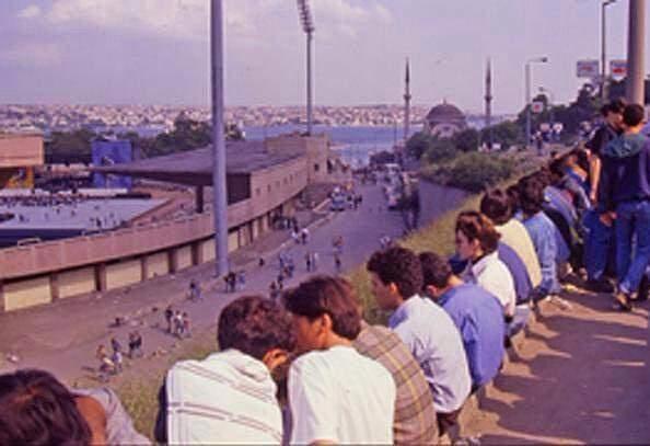 <p>90'ların başı İnönü Stadı - Beleştepe</p>
