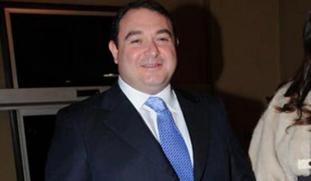 <p>Teknosa yönetim kurulu üyelesi Demir Sabancı'nın çocukları: </p>
<p>*Oya Sabancı<br />
*Bora Sabancı</p>