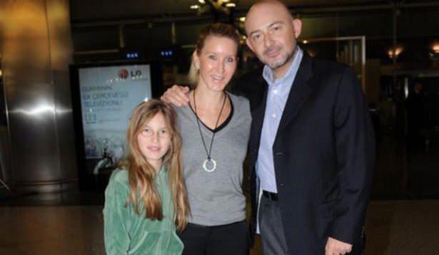<p>Ferit Şahenk'in kızı Defne Şahenk</p>
<p> </p>