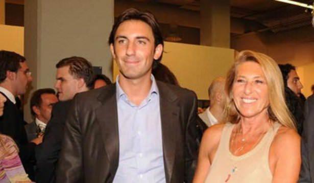 <p>Nüket Eczacıbaşı ve oğlu Ali Atalık...</p>
<p> </p>