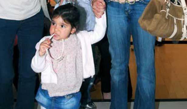 <p>Begümhan Doğan Faralyalı'nın kızı Melisa Sema...</p>

<p> </p>
