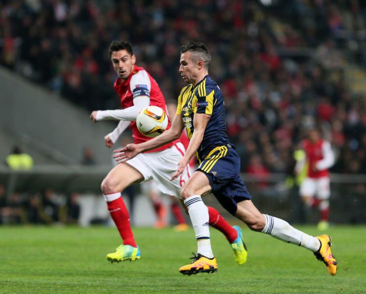 <p>'YENİ LİG KURARIZ'</p>
<p>Sponsorların bu sayede UEFA Şampiyonlar Ligi organizasyonuna daha fazla para aktaracağı ve organizasyonun daha çekişmeli ve cazip olacağı tezi sunuldu. </p>