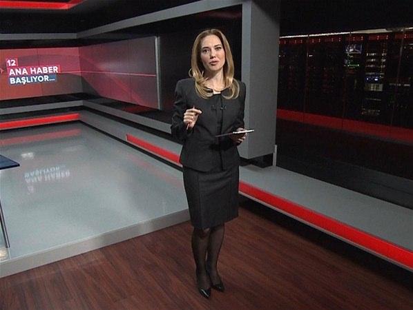 <p>Deneyimli spiker, TRT'de okuduğu darbe girişimi bildirisi ile bir gecede herkesin tanıdığı bir isim haline geldi.<br />
 </p>
