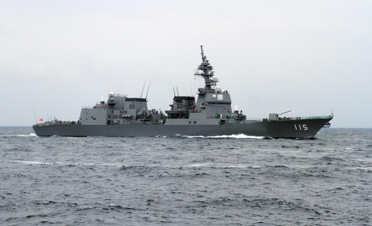 <p>Uzak mesafeden hedef tespiti Hava savunma harbi maksatlı firkateynlerin en önemli sensörü olan Çok Amaçlı Faz Dizili Radar'ın (ÇAFRAD) da yurt içinde üretilmesi için SSM ve ASELSAN arasında 2013 yılı Eylül ayında sözleşme imzalandı.</p>

<p> </p>

<p> </p>
