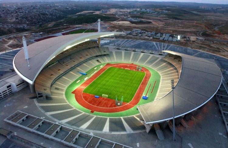 <p>Atatürk Olimpiyat Stadı(Yenilenecek)<br />
Kapasite: 76.092</p>
