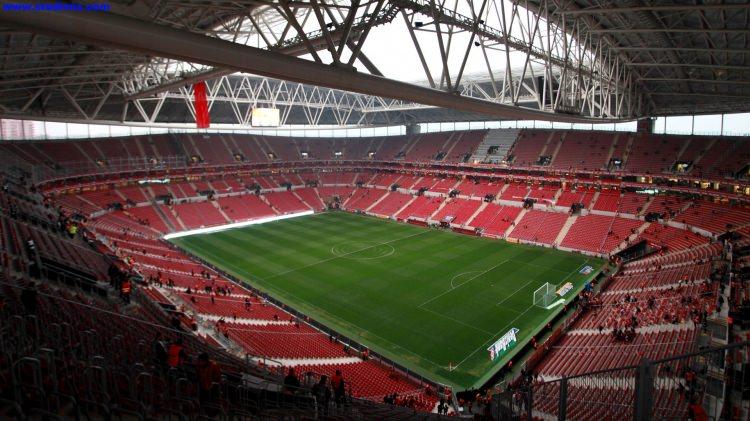 <p>Türk Telekom Arena<br />
Kapasite: 52.630</p>

