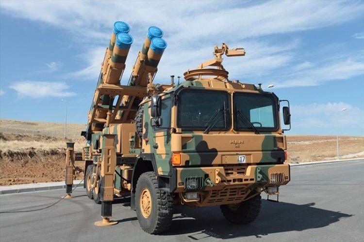 <p>Kaplan füzesi, ROKETSAN üretimi K Silah Sistemi, T-122/300 ÇNRA Sistemi, Çok Kundaklı Roketatar Sistemi (ÇKRA-122/300) ile entegrasyon için uygun arayüze sahip diğer platformlarla kullanılabiliyor.</p>
<p>Füze silah sistemi, gece ve gündüz her türlü hava ve arazi şartlarında yüksek öncelikli hedefleri vurabiliyor.</p>