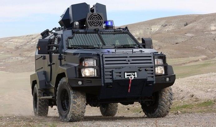 <p>Emniyet Genel Müdürlüğü envanterine giren Ilgaz'ın yeni versiyonu Ilgaz 2 Zırhlı İç Güvenlik Aracı ve Ejder Kunter Zırhlı Personel Taşıyıcı fuarda ilk kez sergilenecek.</p>
