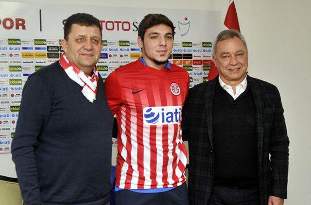 <p>Salih Dursun - Galatasaray -> Antalyaspor</p>