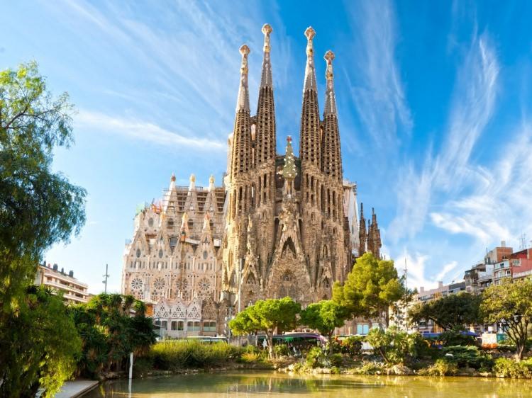 <p>1. Sagrada Familia</p>
