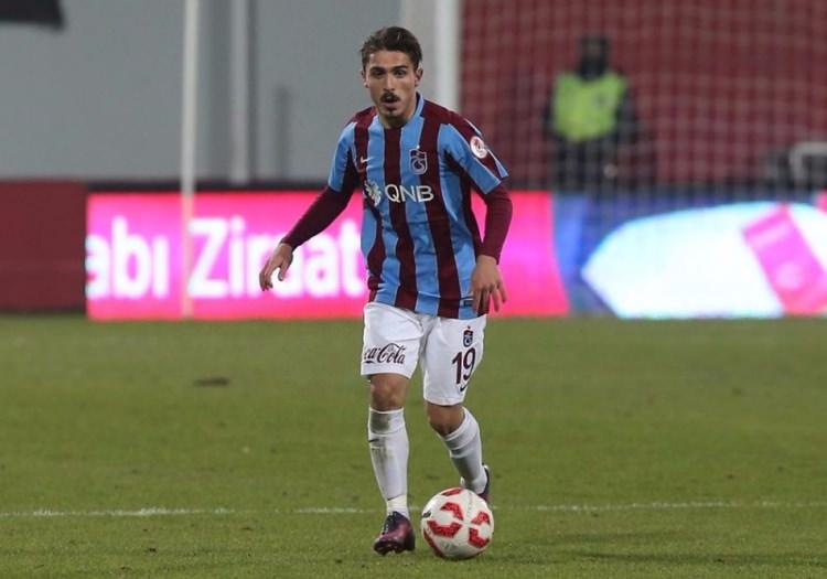 <p>ABDÜLKADİR ÖMÜR</p>
<p>Trabzonspor</p>