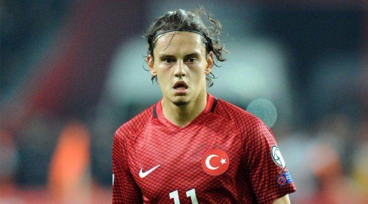<p>ENES ÜNAL</p>

<p>Villarreal</p>
