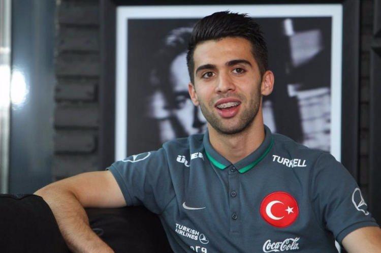 <p>EMRE TAŞDEMİR</p>

<p>Bursaspor</p>
