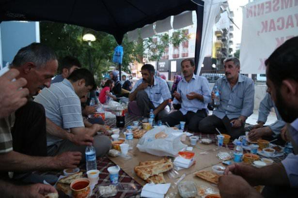 Türkiye'nin dört bir yanında iftar