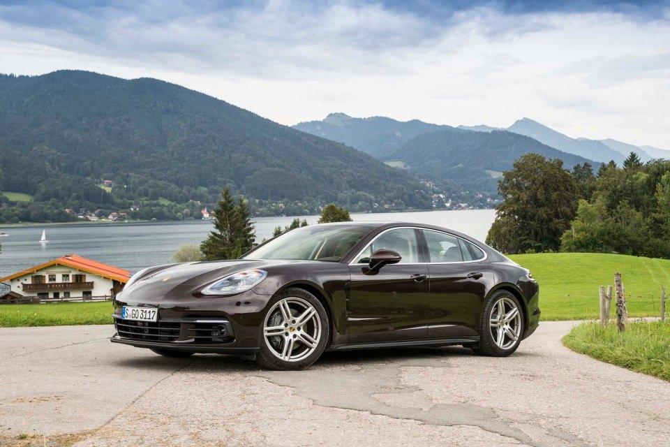 <p>PORSCHE PANAMERA<br />
<br />
Toplam satış: 15</p>
