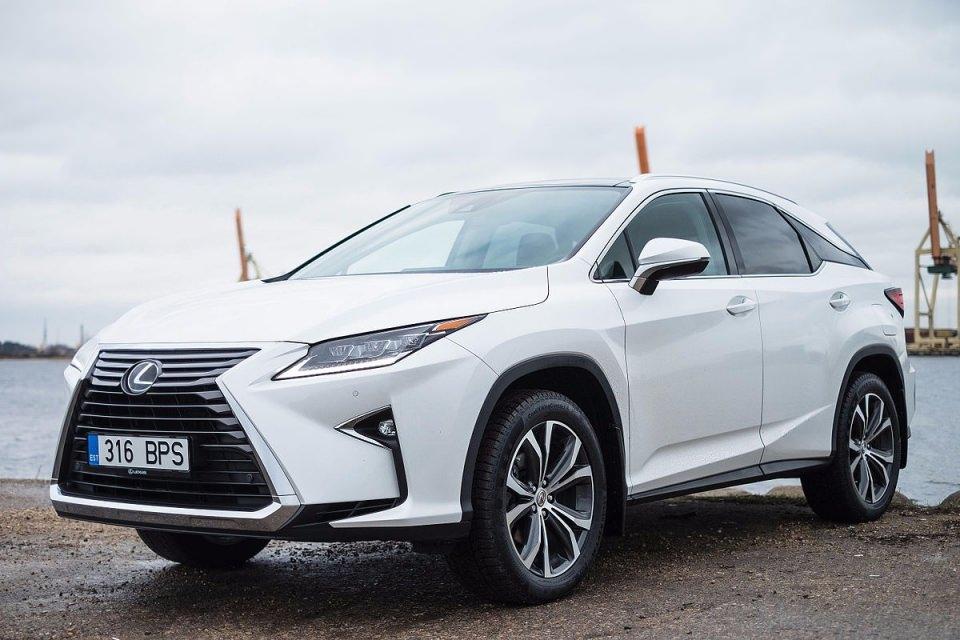 <p>LEXUS RX<br />
<br />
Toplam satış: 21</p>
