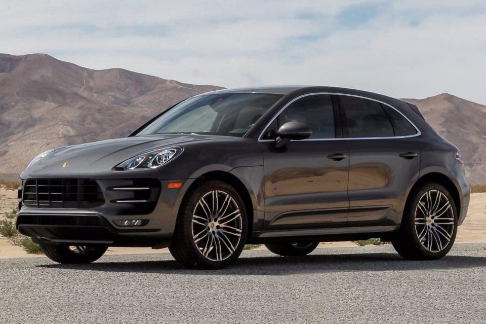 <p>PORSCHE MACAN<br />
<br />
Toplam satış: 144</p>