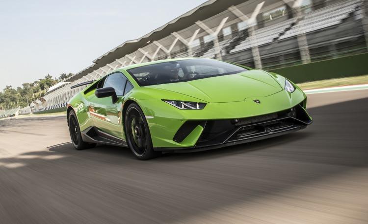 <p>LAMBORGHINI HURACAN</p>
<p>Toplam satış: 3</p>