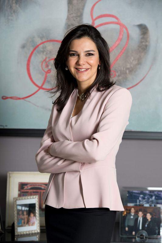 <p>Begümhan Doğan Faralyalı<br />
15.000 bin tL (2013)</p>
