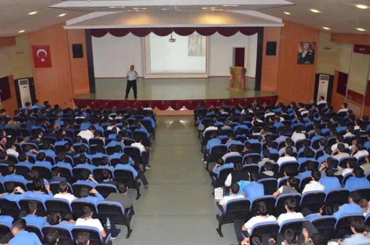 <p>2014 - 2015 Yılı YGS - LYS İstatistikleri</p>

<p>    YGS'ye Giren Öğrenci Sayısı: 84</p>

<p>    YGS'de 140 - 180 Puan Alan Öğrenci Sayısı: 0</p>

<p>    YGS'de 180 Puan Üzeri Öğrenci Sayısı: 84</p>

<p>    </p>
