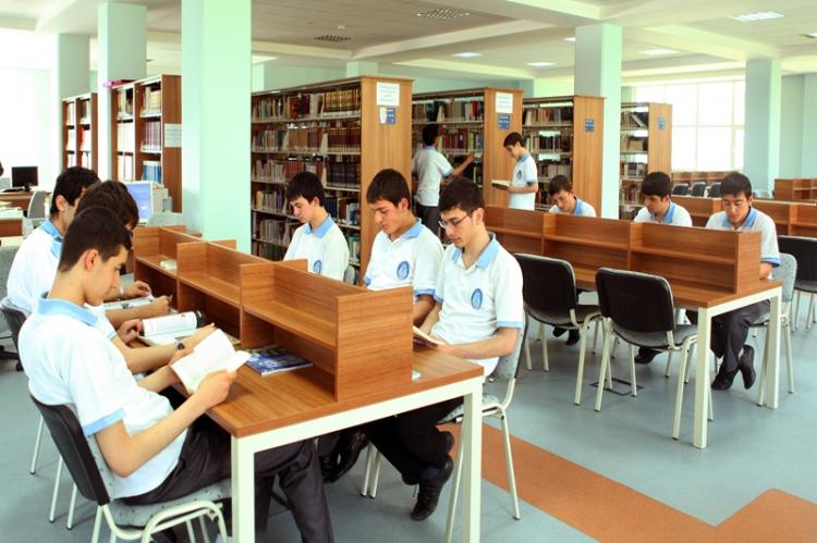 <p>LYS'ye Giren Öğrenci Sayısı: 74</p>

<p>    LYS'de 180 Puan Üzeri Öğrenci Sayısı: 74</p>

<p>    LYS MF 1-2-3-4 Ortalaması: 334.248</p>

<p>    LYS TM 1-2-3 Ortalaması: 342.283</p>

<p>    LYS TS 1-2 Ortalaması: 377.261</p>

<p> </p>

<p>    </p>
