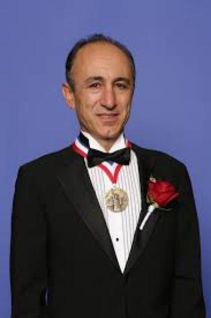 <p>44 Fatih Özmen 775 milyon dolar</p>
<p> </p>