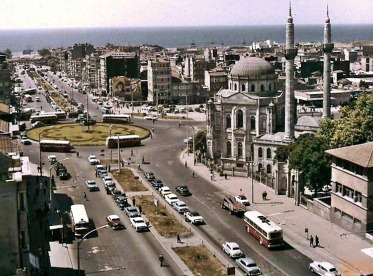 <p>Aksaray Meydanı (~1970)</p>
